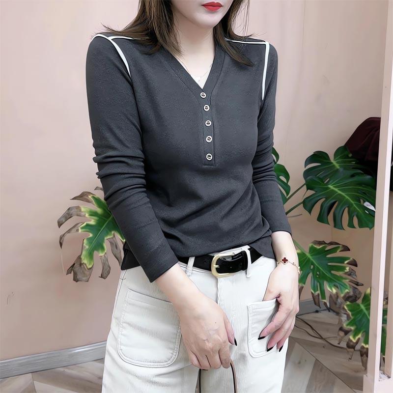 

Double-sided German velvet solid color V-neck bottoming shirt for women s inner wear, autumn and winter velvet thickened long-sleeved top 2025 new M темно-серого