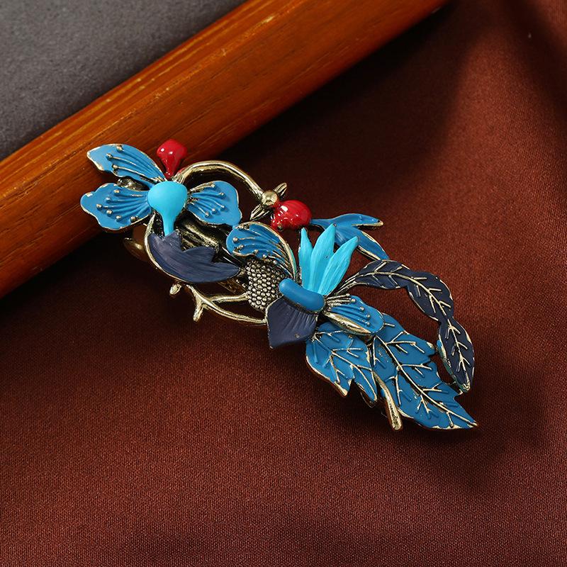 Elegant Retro Pearl Flower Hair Clip - Women's Luxury Headdress Hairpin