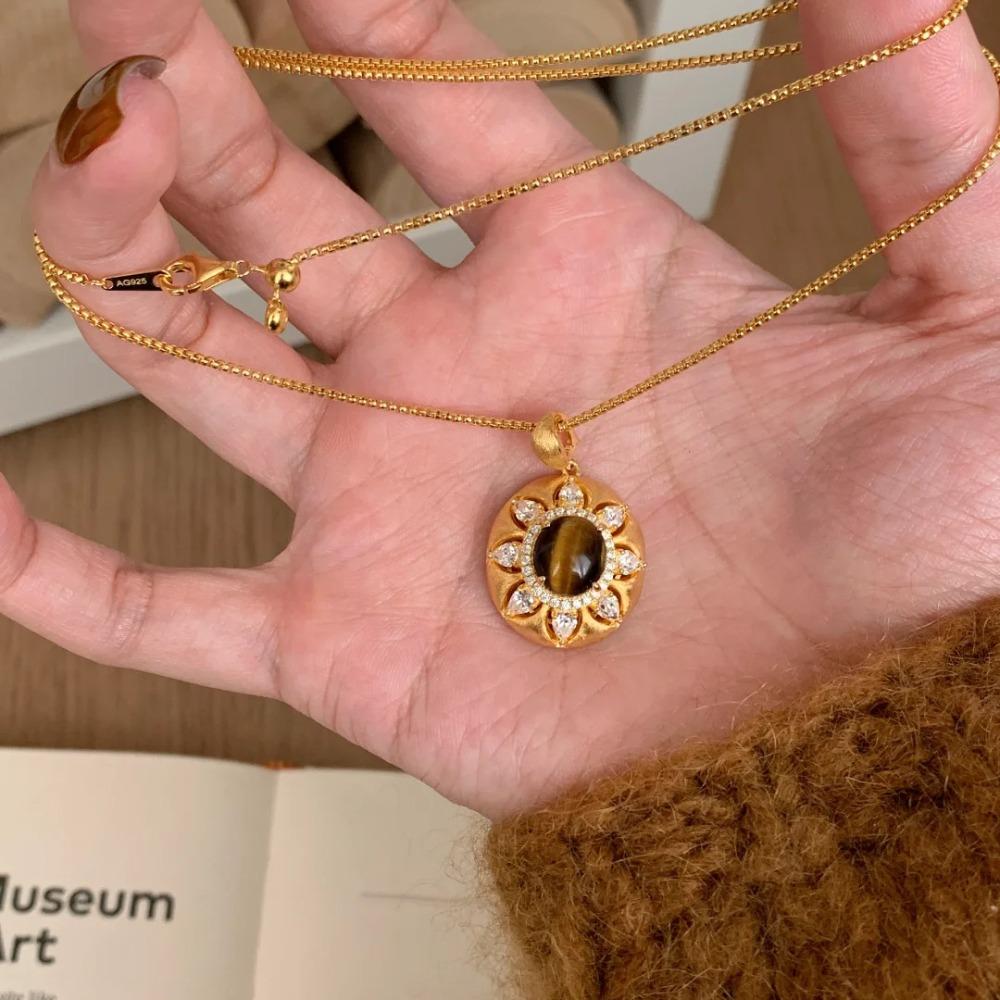 Vintage Maillard Tiger Eye Stone Pendant Necklace Elegant Unique Design Fashion Versatile Jewelry for Women