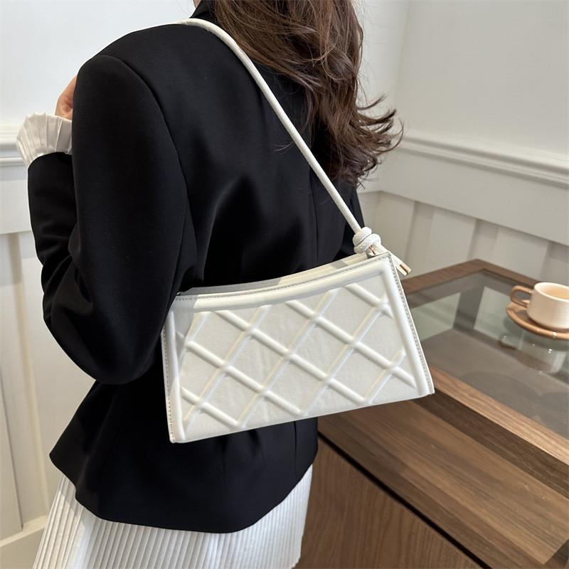 Trendy Pu Leather Shoulder Bag For Women 2024 Summer Fashion Casual Small Square Bag With Zipper Closure
