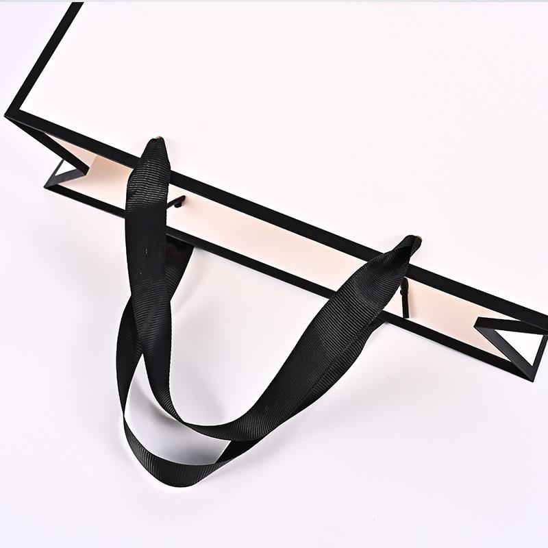 Bolsas Tote com Borda Dourada Sacos de Papel com Alça Artesanato DIY Caixas de Presente para Roupas Sacos com Borda Preta Sacos para Presente de Aniversário, Natal, Casamento e Madrinha