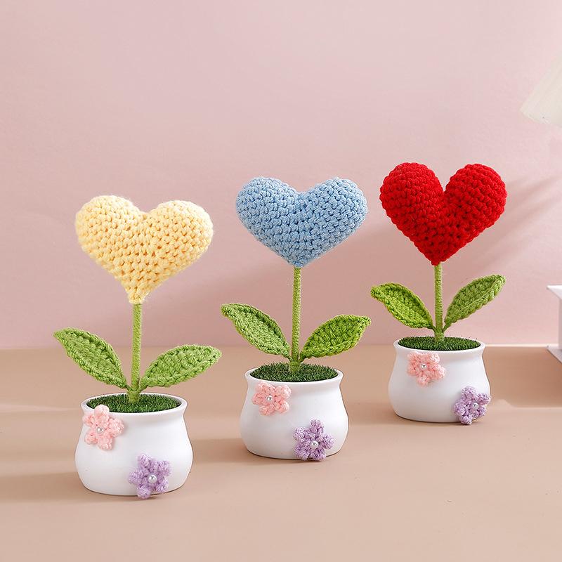 Artificial Crocheted Heart-shaped Design Wedding Party Craft Gifts Pearls Handmade DIY Photography Props Home Decorations