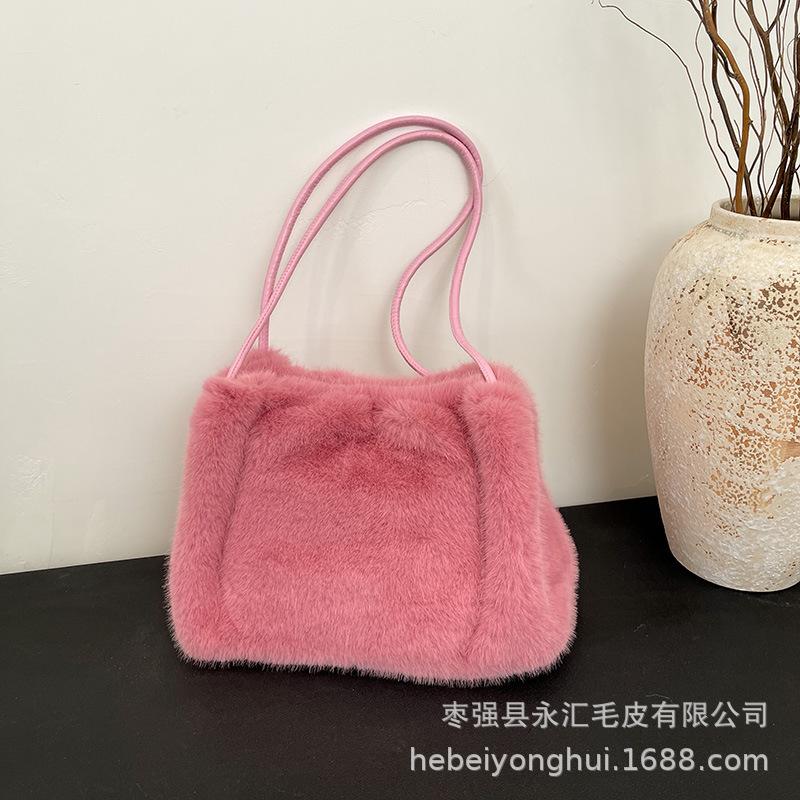 Autumn and Winter New Plush Bucket Bag Women's High-end Texture Niche Design Commuter Handbag
