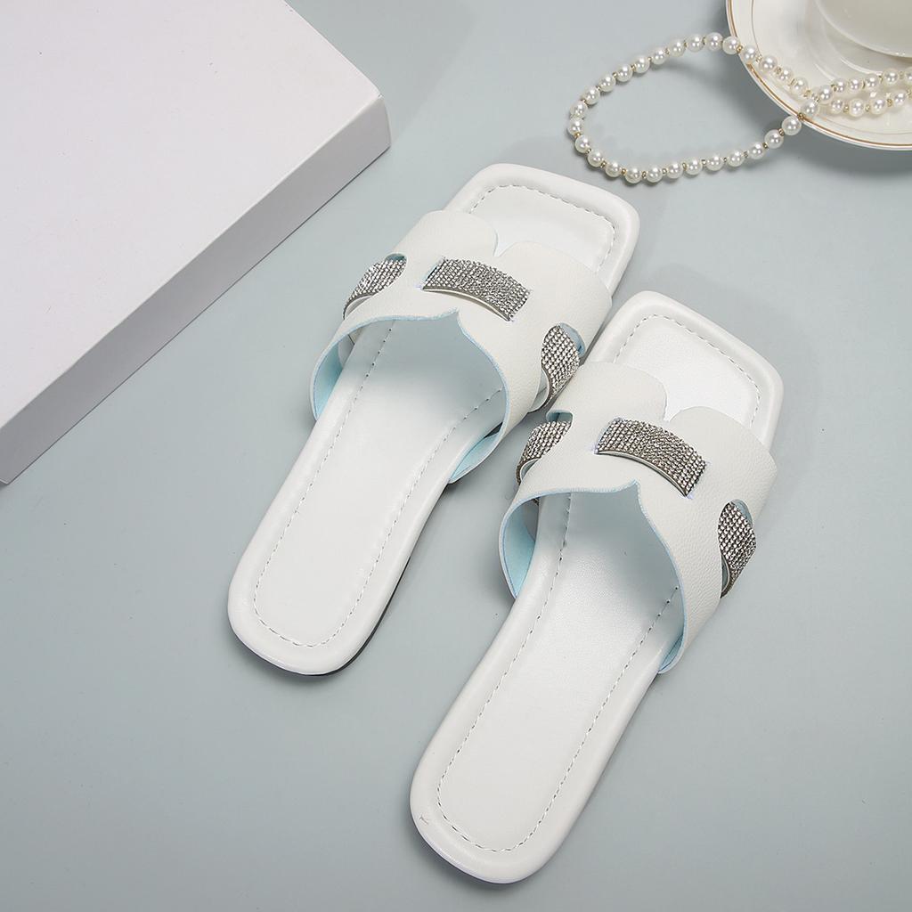 Large-sized Open-toe Rhinestone Flip-flops Summer Square Toe Flat Shoes Casual Beach Slippers