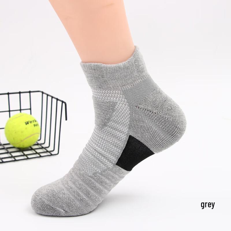 

SUPER ELITE Men s Lightweight Low-Cut Running Socks (20-Pair Pack) One Size