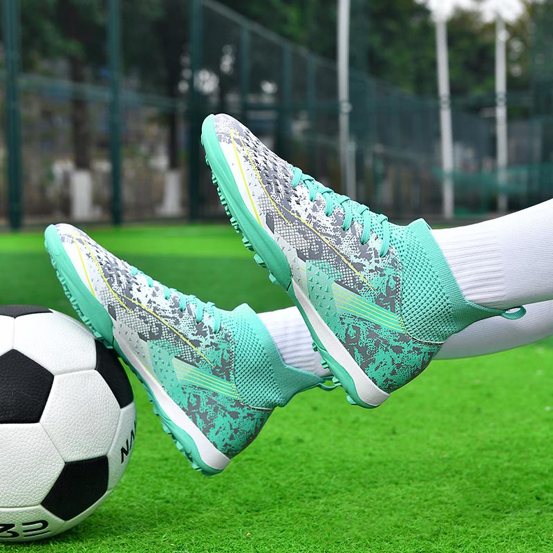 Unisex Soccer Shoes TF/AG Outdoor Professional Training Football Shoes for Men/Women/kids