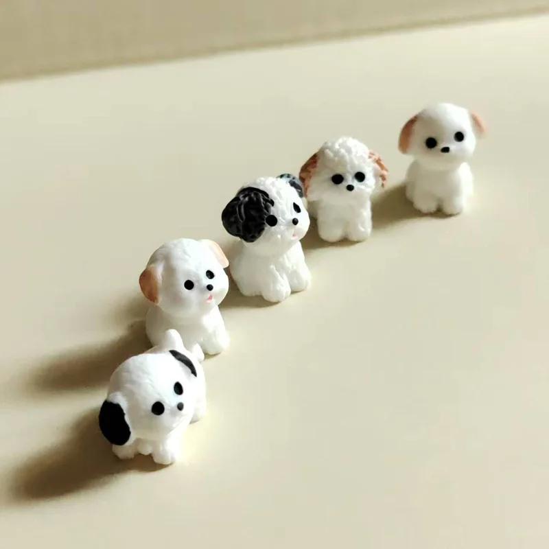 5 stk Miniature Hvalpe Eventyrhave Dekoration Kawaii Harpiks Tegneserie Dyr Hvid Hund DIY Boligindretning Dukkehus Tilbehør