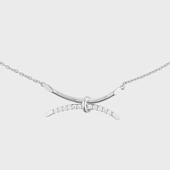 Iconic curve necklaces