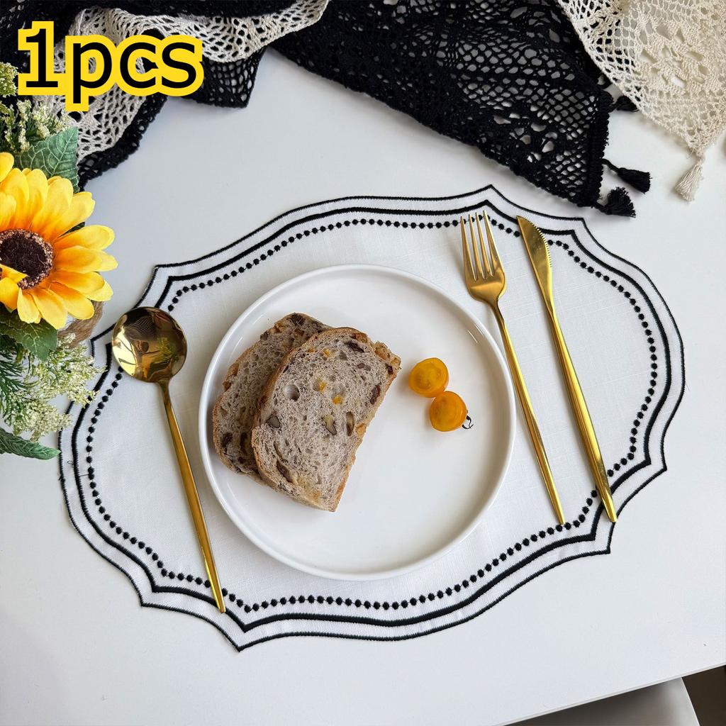 French Lace Table Place Mat Vintage Embroidered Fabric Placemat Imitation Cotton Linen Decorative Table Mat Napkins Washable
