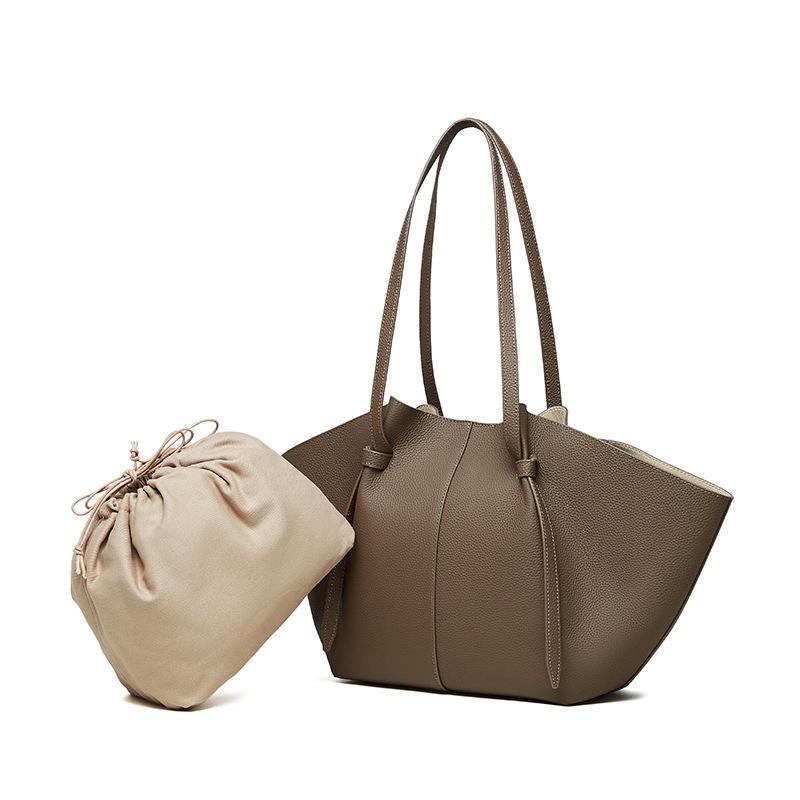 

The First Layer Of Cowhide Large-Capacity Tote Bag, Genuine Leather Women S Bag, Fashionable Bat Bag, Versatile Commuter Bag, Portable Wing Bag. серый