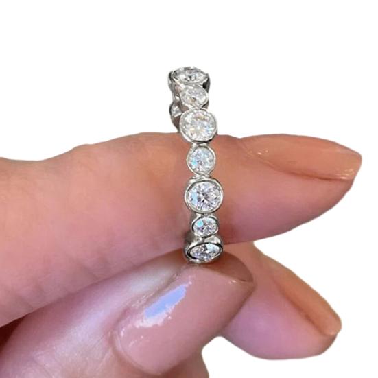 Round-cut Cubic Zirconia Wedding Ring for Women All-Around Band Ring for Engagement Valentine's Day Birthday Gift