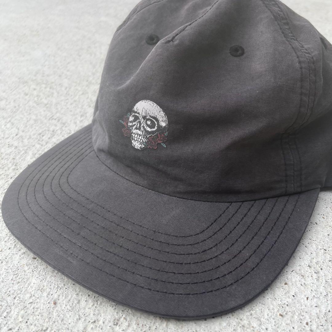 

[Б/У] Мгновенно распроданная старая винтажная шапка-череп Stussy