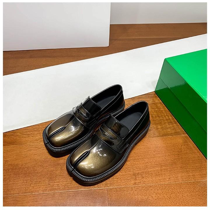 Top Version Mm6 Split-toed Shoes Women's Pig's Trotters Platform Loafers Genuine Leather Derby Lace-up Niche Trendy Shoes Bright Leather Small Leathe