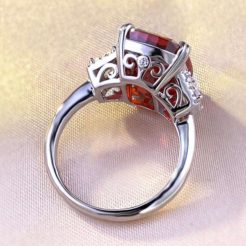 2023 Women's S925 Silver High Carbon Diamond Square Pigeon Blood Red Ring - Simple & Versatile Fashion Accessory