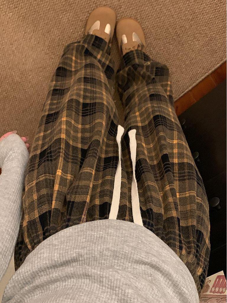 Women's Korean Style High Waist Plaid Wide Leg Pants - Retro, Loose, and Slimming for Spring & Autumn