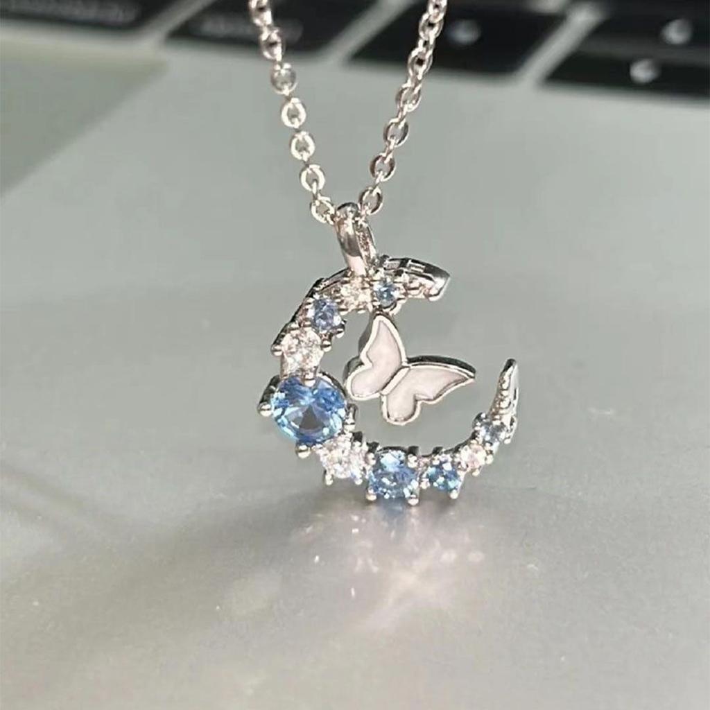 Moon and Butterfly Necklace Vintage Celestial Necklace Romantic Jewelry for Girlfriend Wife Daughter