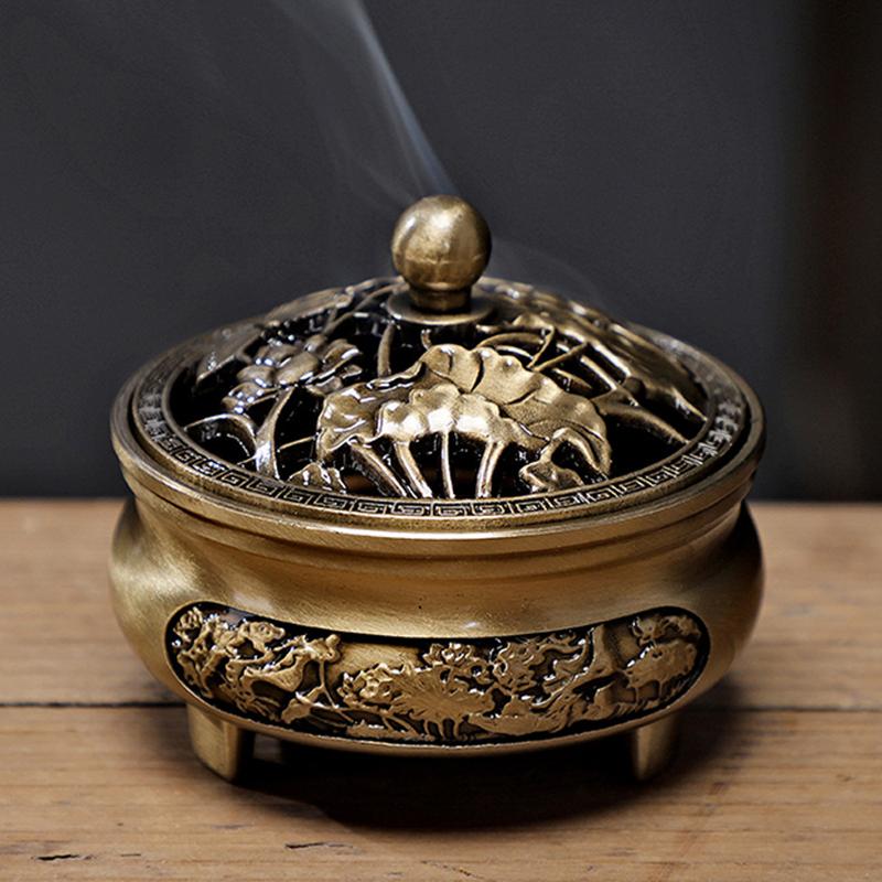 

Классическая медная антикварная трехногая ароматерапевтическая курильница для благовоний бытовая декоративная резная курильница из сандалового дерева