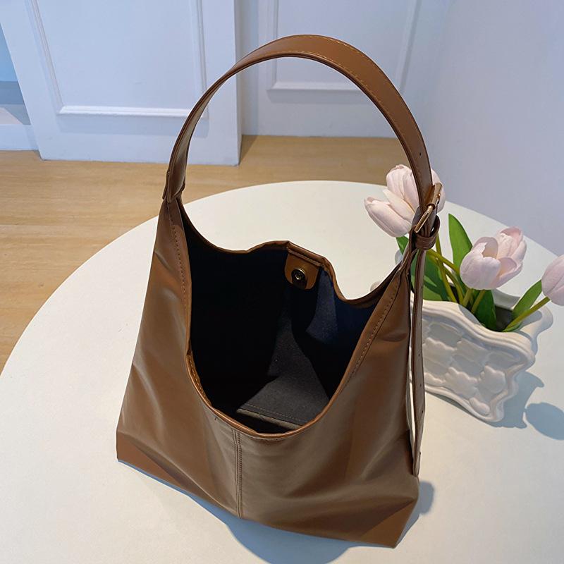 New Korean Retro Shoulder Bag Women Leather Tote Large Vintage Work Purse Handbags