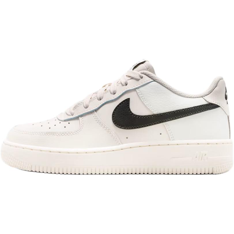 

Nike Air Force 1 Low top Kids Skateboarding Shoes White Black Kids IO7958-001 39
