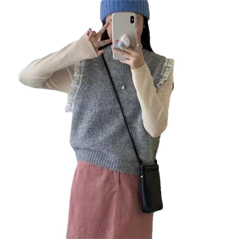 Korean Retro Lace Patchwork Knit Vest for Women - Spring/Autumn Round Neck Sleeveless Sweater