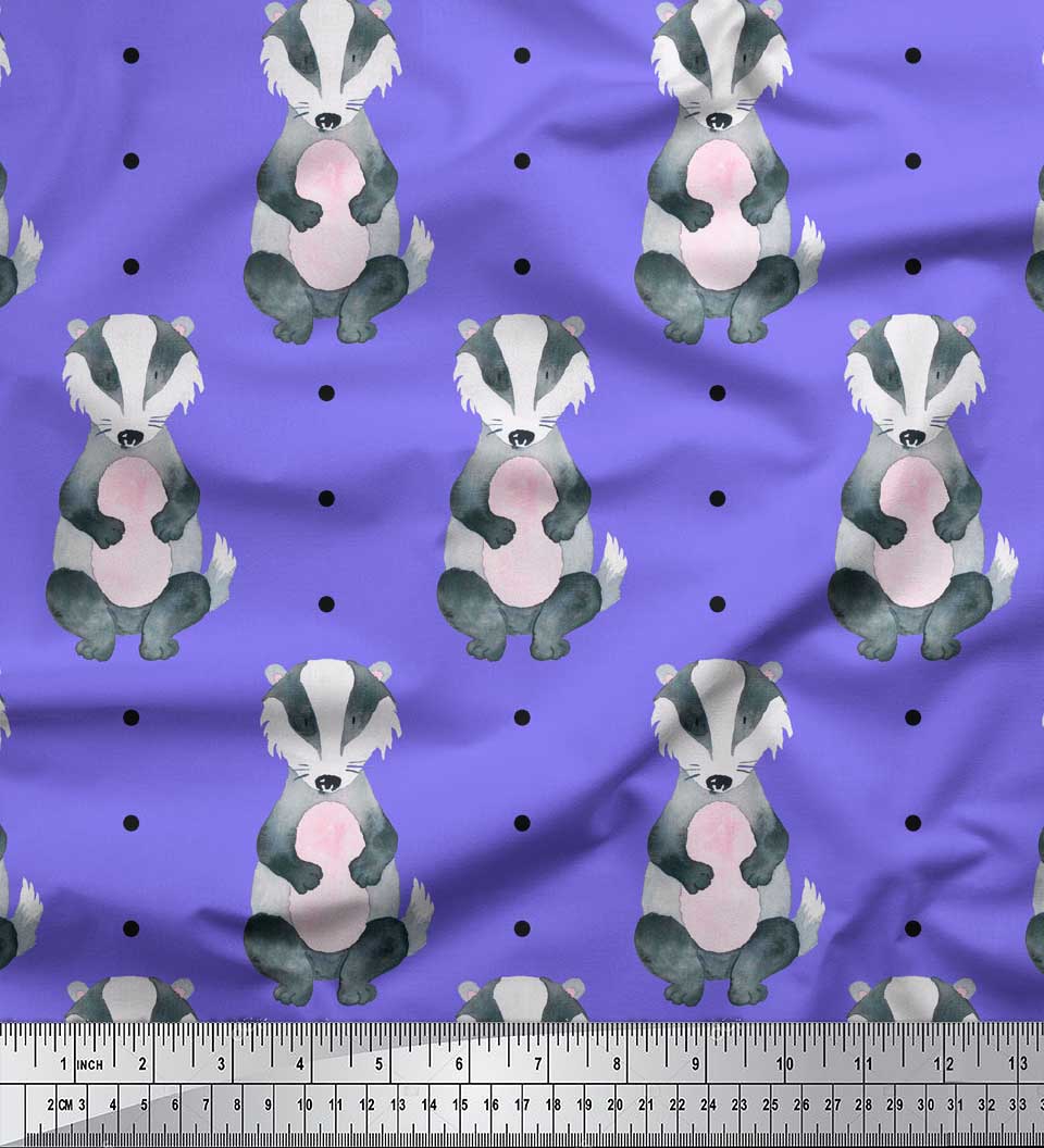 

Тканина Soimoi Blue Poly Crepe Тканина з крапками та принтом у вигляді єнота, 1 метр 42 дюйма 42 Inch Wide - Poly Crepe фіолетовий