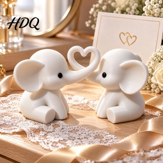 Heart Shaped Figurines Elephant Couple Ornaments Matte Resin Statue for Living Room Sweet Bedroom Decor Wedding Decor Romantic Desktop Sculpture