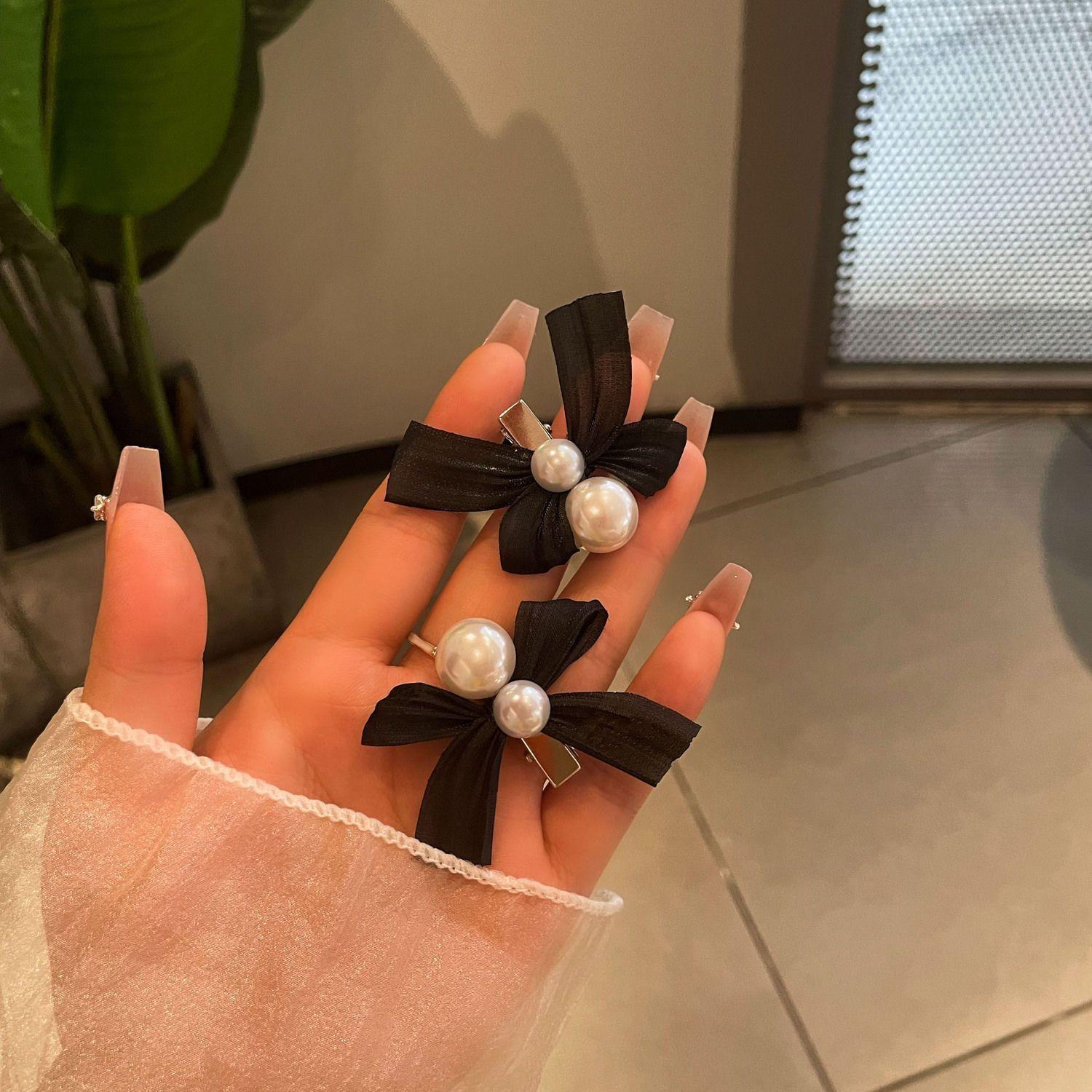 Exquisite Korean-Style Butterfly Knot Pearl Hair Clip for Bangs & Flyaways