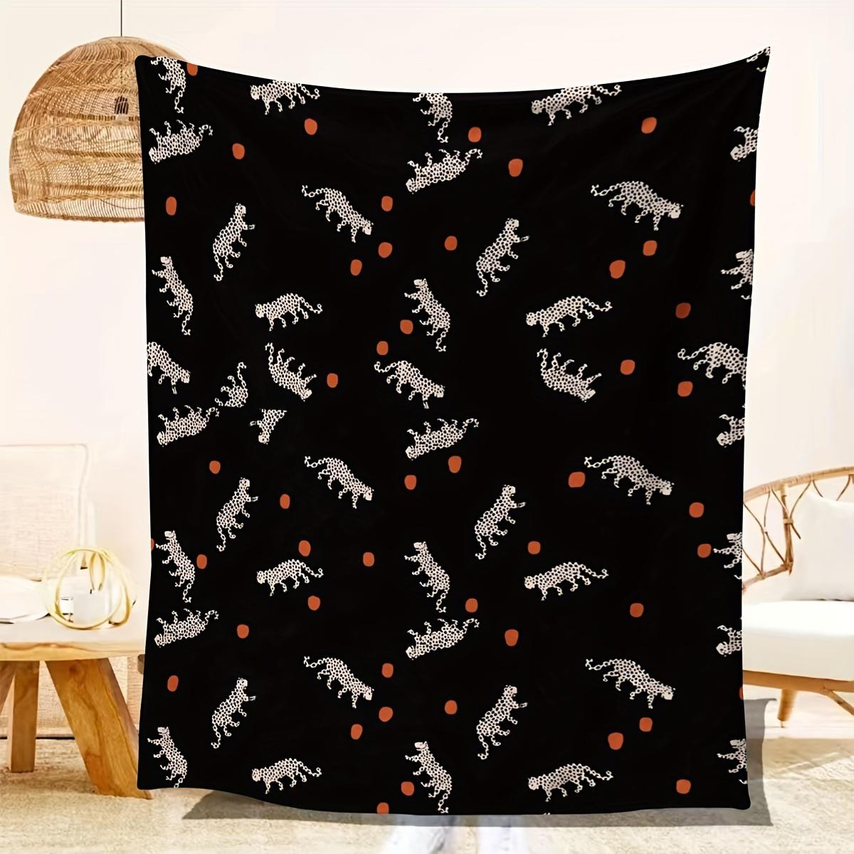 

Modern Geometric Flannel Throw Blanket - Animal Themed Leopard Print, Perfect for All Seasons - Great for Sofa, Office 100x150cm