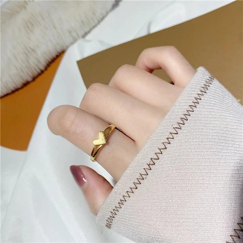 Gold Fashionable Plated Adjustable Heart Twisted Ring Unique Design For Women Gifts