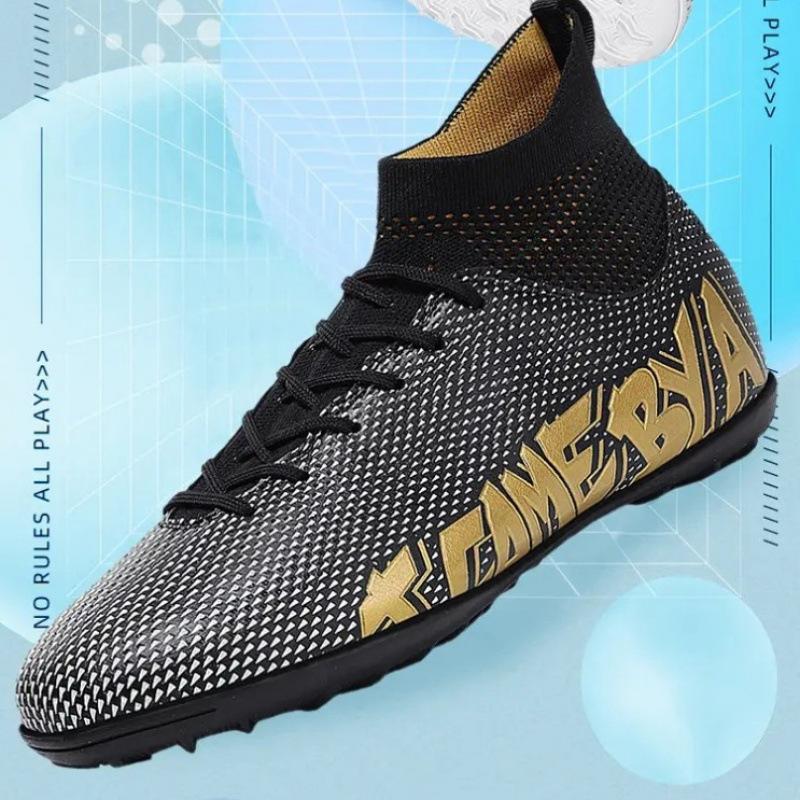 

Classic Four Seasons New Products Large Size Long Nails Broken Nails Boys and Girls Football Shoes Couples Sneakers 31