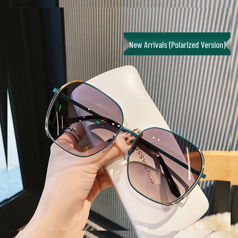 

Модные поляризационные солнцезащитные очки 2025: Унисекс, корейский стиль, квадратные овальные оправы, персонализированная защита от УФ-лучей Glasses Pouch + Cleaning Cloth