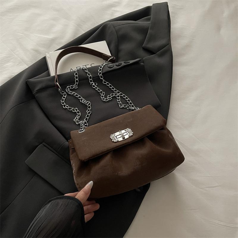 

Niche design pleated chain bag women s 2025 new fashion versatile cloud bag high-end shoulder messenger bag