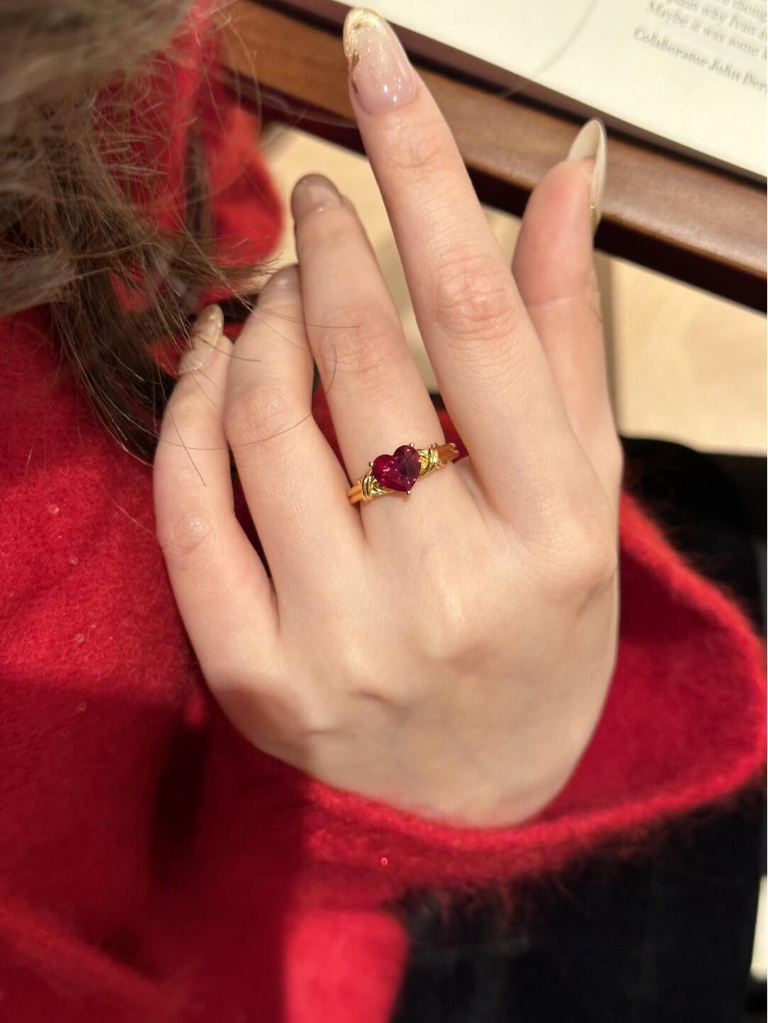 Vintage Red Heart Ring & Heart-Shaped Stud Earrings Necklace Set