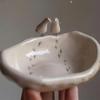 Bain d'oiseaux extérieur Bain d'oiseaux en résine avec ornement d'oiseau Décoration de bol d'arrosage et de nourriture pour oiseaux pour jardin extérieur Cour Patio