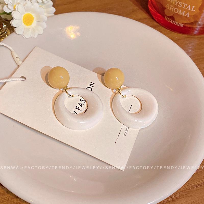 Dopamine Contrast Color Circle Earrings Women's Design Circle Stud Earrings Exaggerated Ears