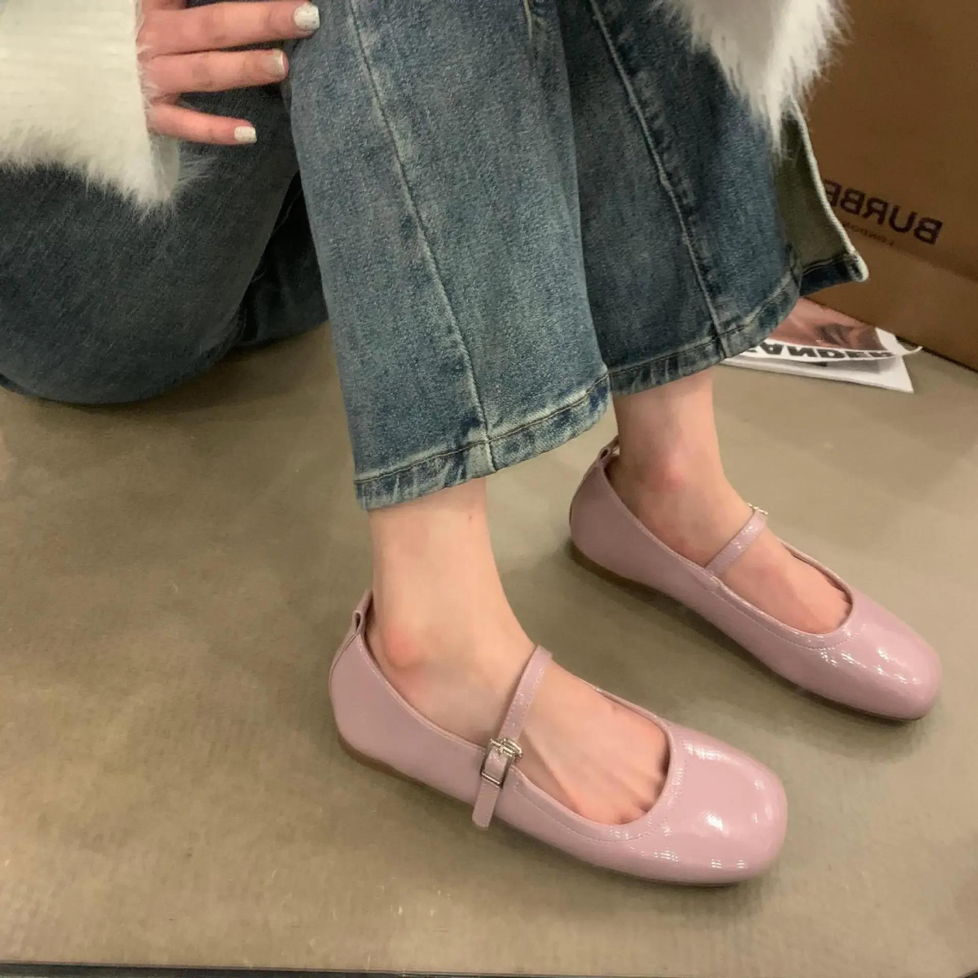 

Fashion 2024 Spring and Autumn Fashion Mary Jane Soft Bottom Bean Single Shoes Elegant Flat Bottom Baotou Boat Shoes 43 фиолетовый