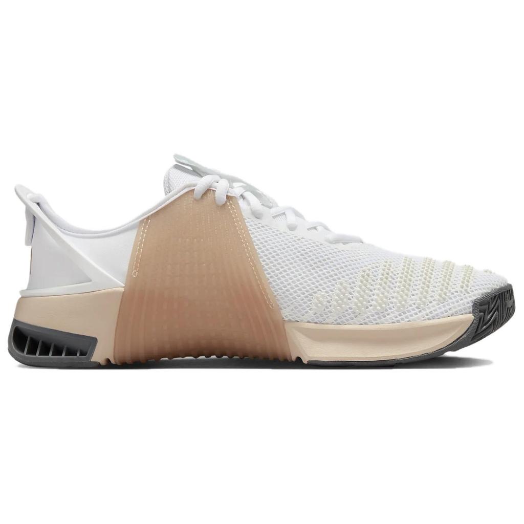 New Nike Women's Metcon 9 EasyOn 'White Metallic Gold Sanddrift' DZ2540-104