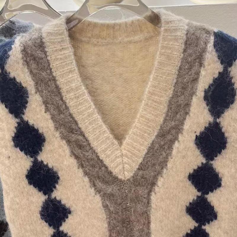 Women's Argyle V-Neck Color Block Knit Vest - 2024 Autumn/Winter Layering Sweater