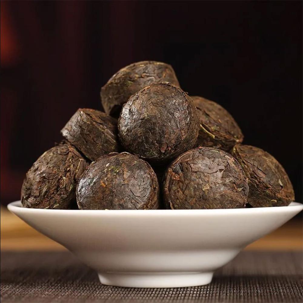 Dive into a World of Unique Tastes: Our Tea Collection Boasting Tieguanyin, Pu'er, and Distinctive Blends