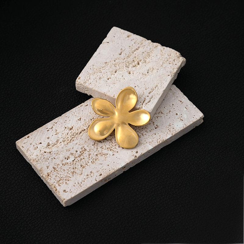 Übertriebene Blütenbrosche, Personalisierte Einfache Commuter-Stil Blume Kleidung Accessoires Brosche