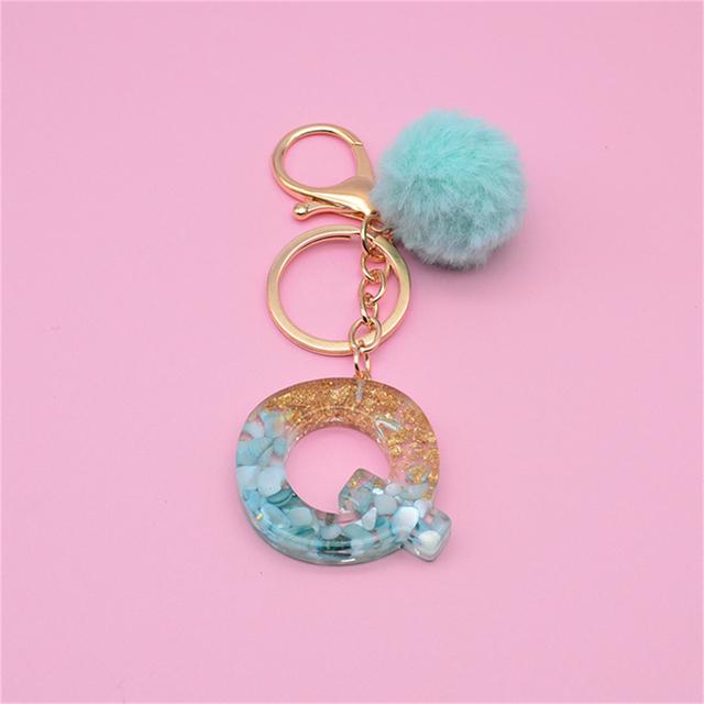 26 inicjały litera klucz wisiorek z zielonym puszystym pomponem moda dziewczęca torebka brokat gradientowa żywica alfabet brelok Charms