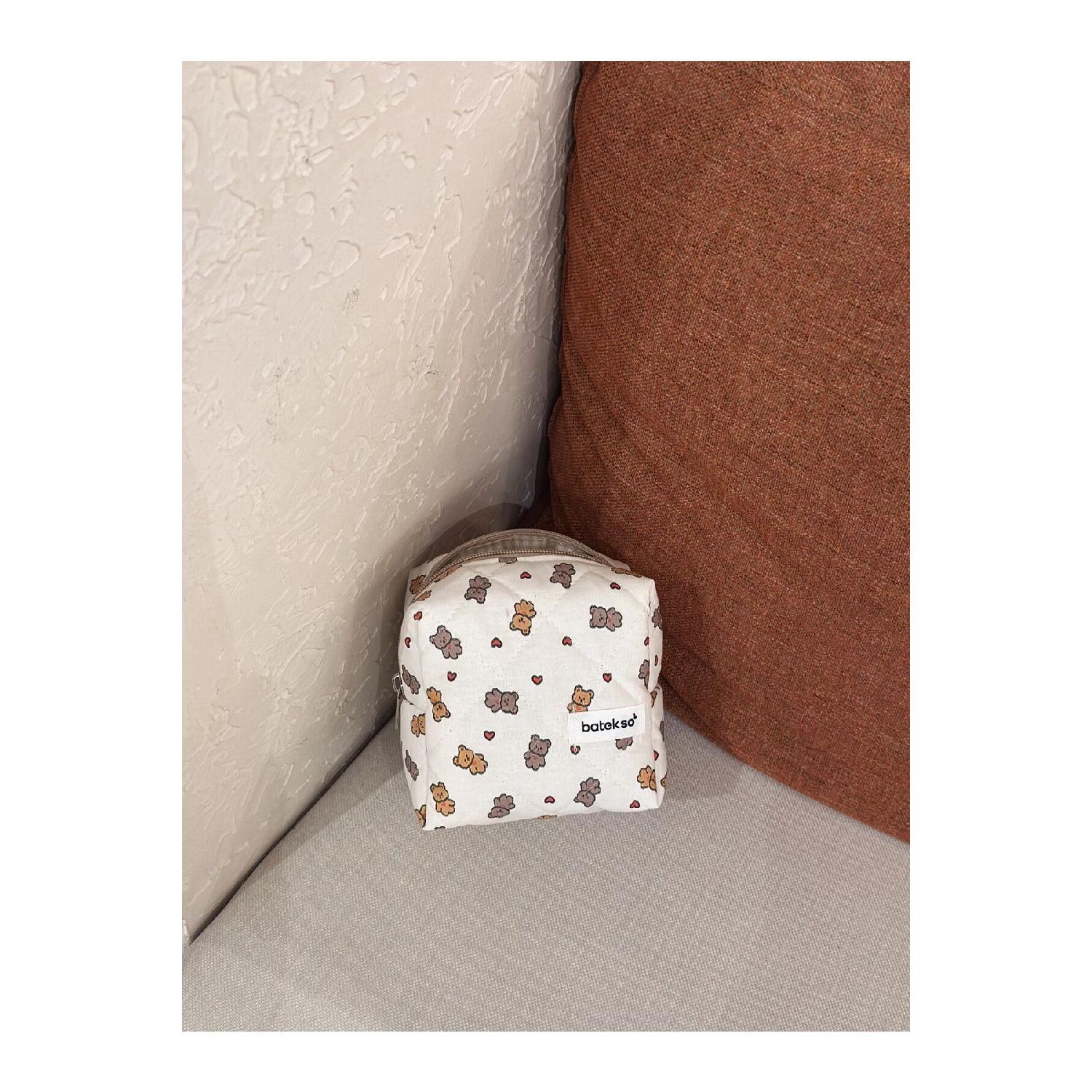 

Teddy Bear Heart Patterned Makeup Bag Small Size чистый