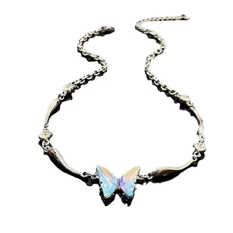 

Symphony gradual change butterfly necklace men and women with titanium steel clavicle chain accessories new popular fashion neck chain tide