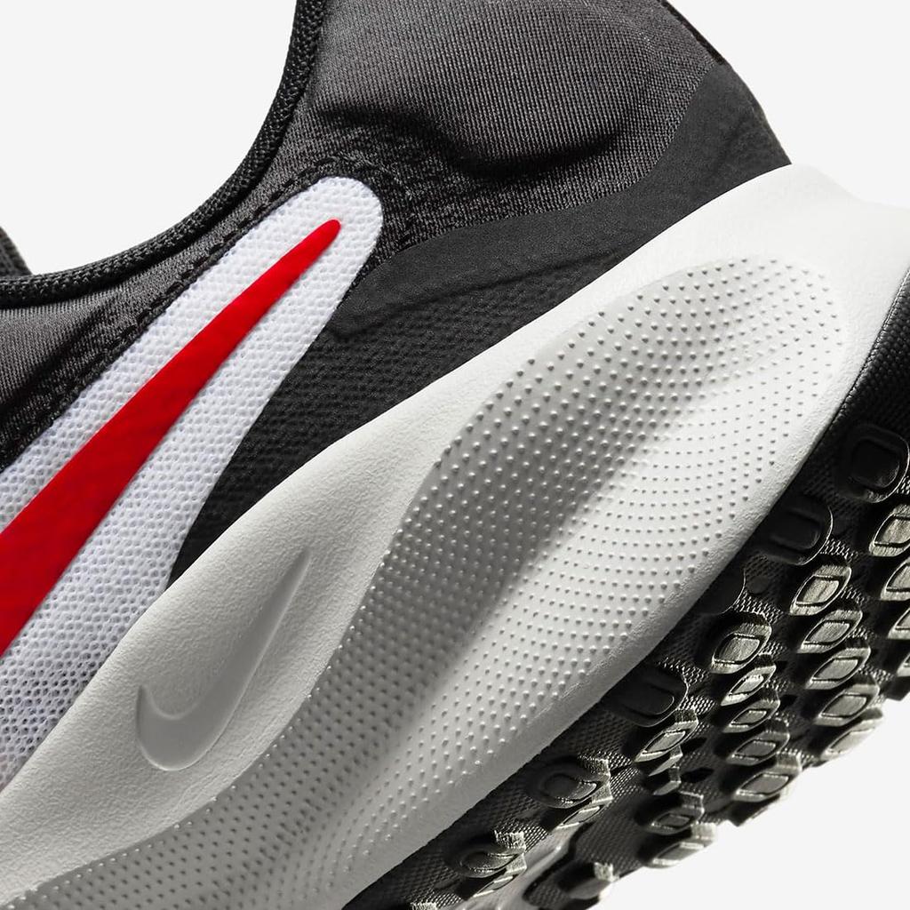 Nike Revolution 7 Size Size Sneakers, White/Black/Photodust/Fire Red, FB2207-102, 24.0cm (Japan), 8.5