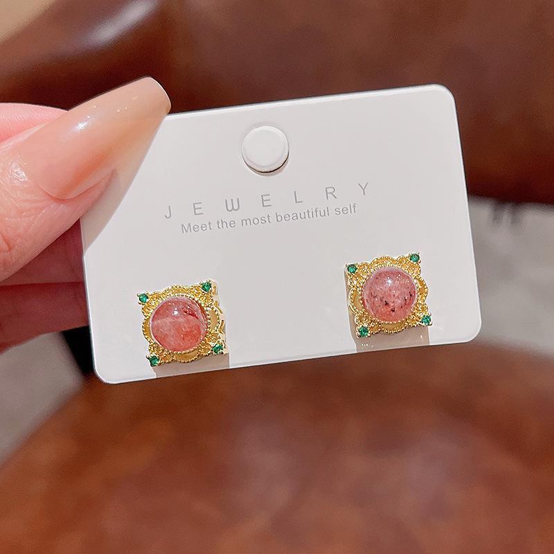 

Геометрические серьги с кристаллами клубники из серебра 925 пробы — роскошные, модные и вдохновленные знаменитостями E5701 золотой