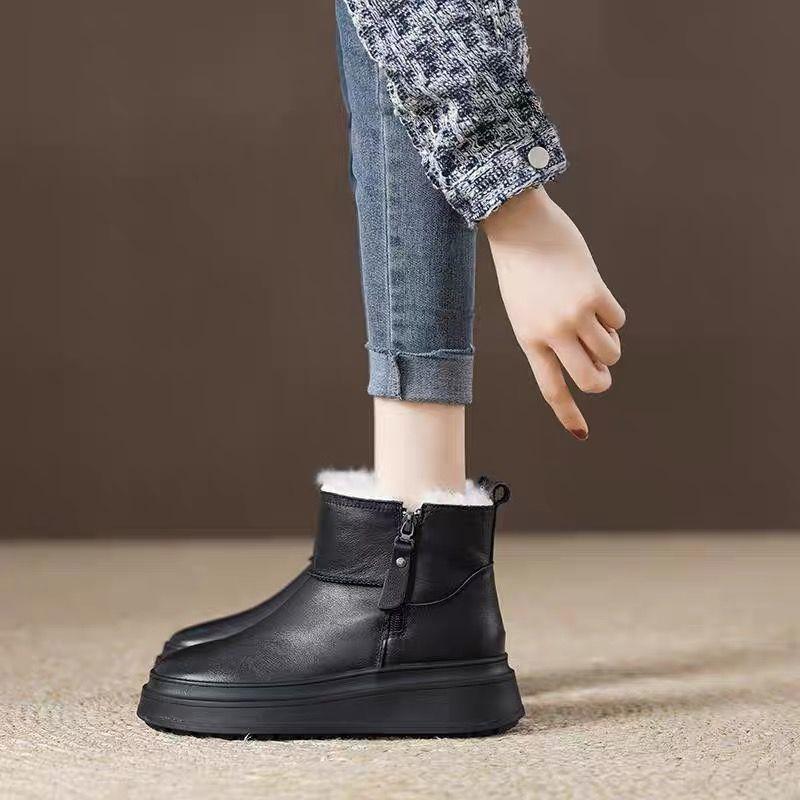 White Snow Boots Women's Fleece Thickened Non-slip Short Boots 2025 Winter New Super Cold Resistant Warm Northeast Cotton Shoes