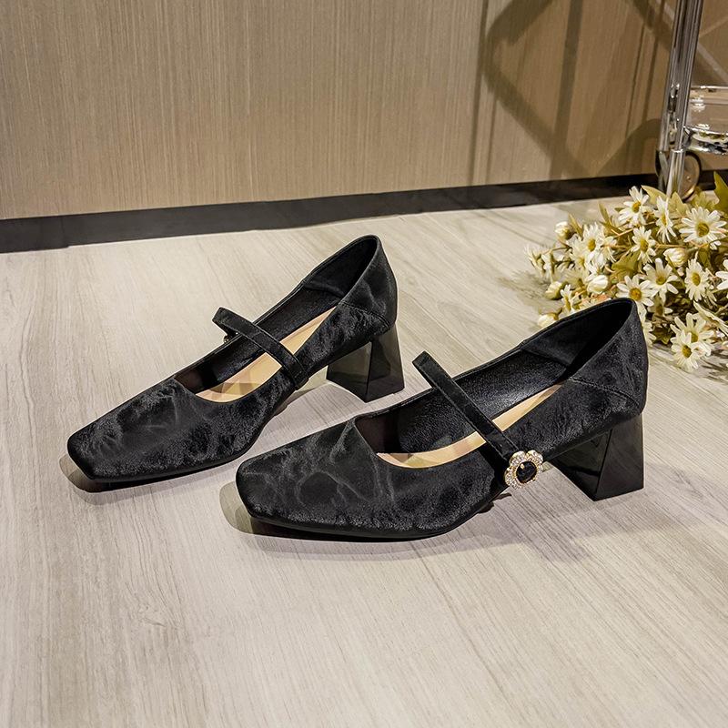 

Французские туфли Мэри Джейн 2025 новая весна и осень женские туфли на среднем каблуке не устают толстый каблук с квадратным носком высокий каблук 34 чёрный