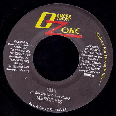 7inch Record MERCILESS / KIPRICH & CHRIS HOWELL - Run / How You Fi Hype NONE Danger Danga Zo 2004 Jamaica Reggae, Ska & Dub Used