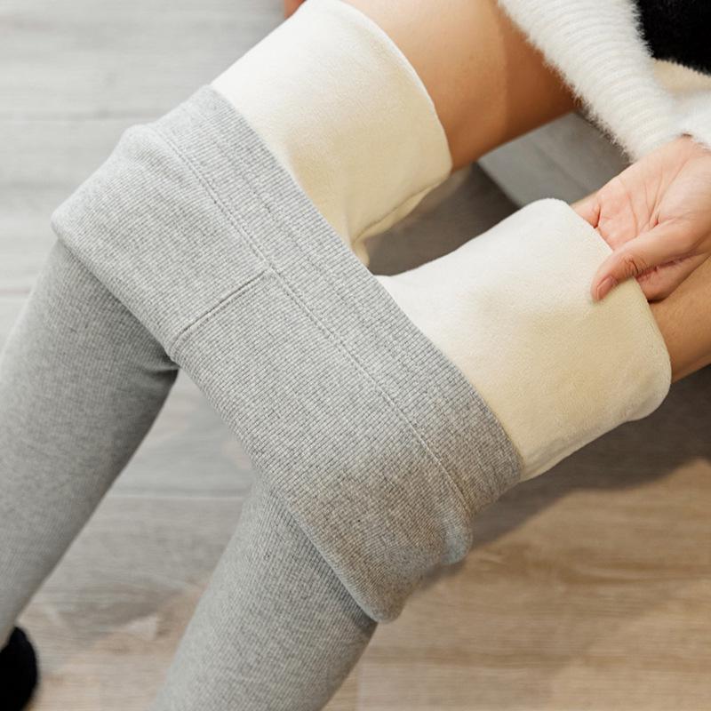 Women's Vertical Striped Fleece-Lined Leggings: Slimming, High Elasticity, Thick, Cold-Resistant, Perfect for Autumn and Winter.