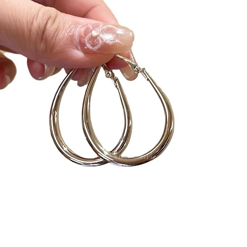 Women Minimalist Solid Circle Hoop Earrings Simple Fashion Ear Jewelry